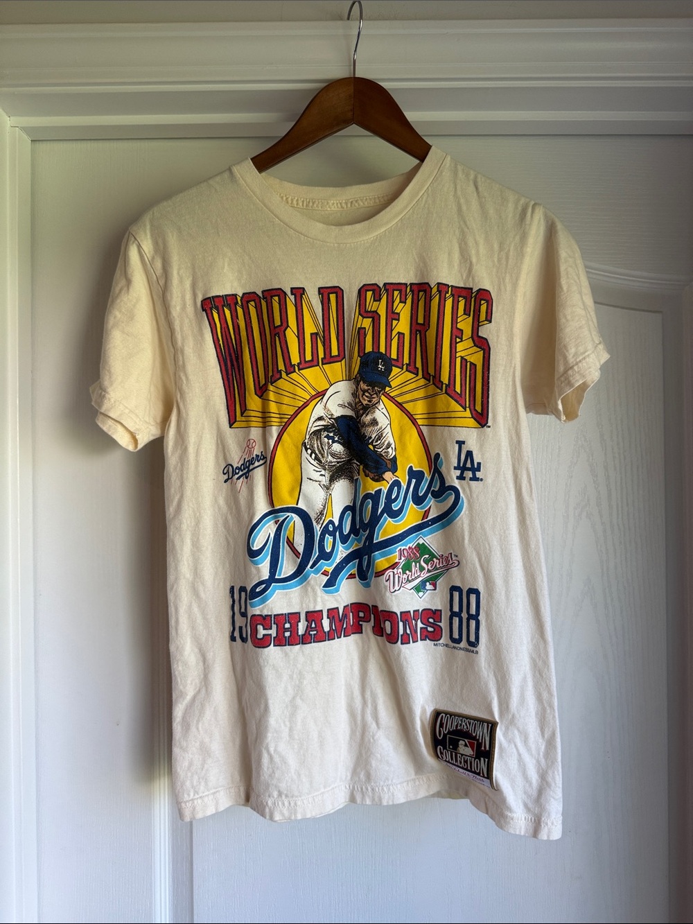 Mitchell & Ness Cream Dodgers 'World Series Champions' Graphic Tee